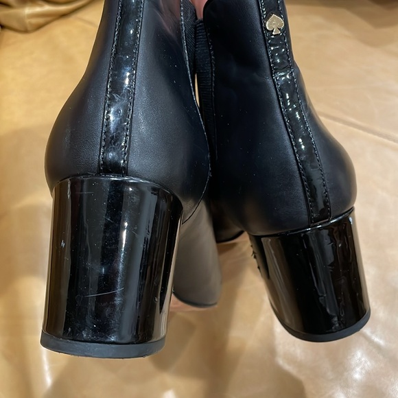 KATE SPADE Leather Slip On Side Elastic Heeled Ankle Boots Size 10 M in Black - Picture 6 of 7